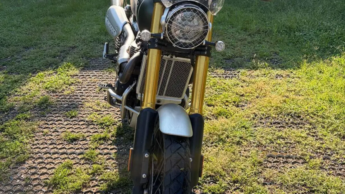 Triumph Scrambler 1200 XE (2021 - 23)  (3)