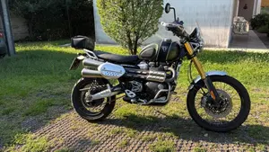 Triumph Scrambler 1200 XE (2021 - 23)  (7)