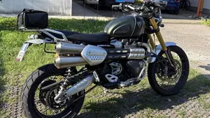 Triumph Scrambler 1200 XE (2021 - 23)  (9)