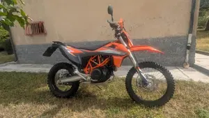 KTM 690 Enduro R (2022 - 25)  (3)