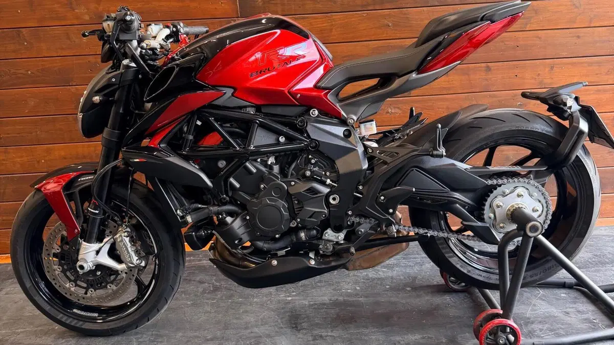MV Agusta Brutale 800 RR (2021 - 25)  (5)