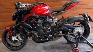 MV Agusta Brutale 800 RR (2021 - 25)  (5)