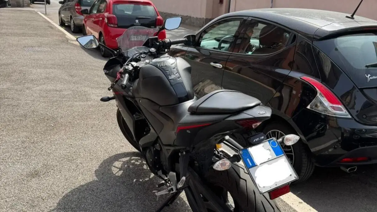 Yamaha YZF R3 (2018)  (5)