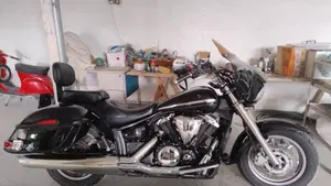 Yamaha XVS 1300 Midnight Star (2006 - 16) 