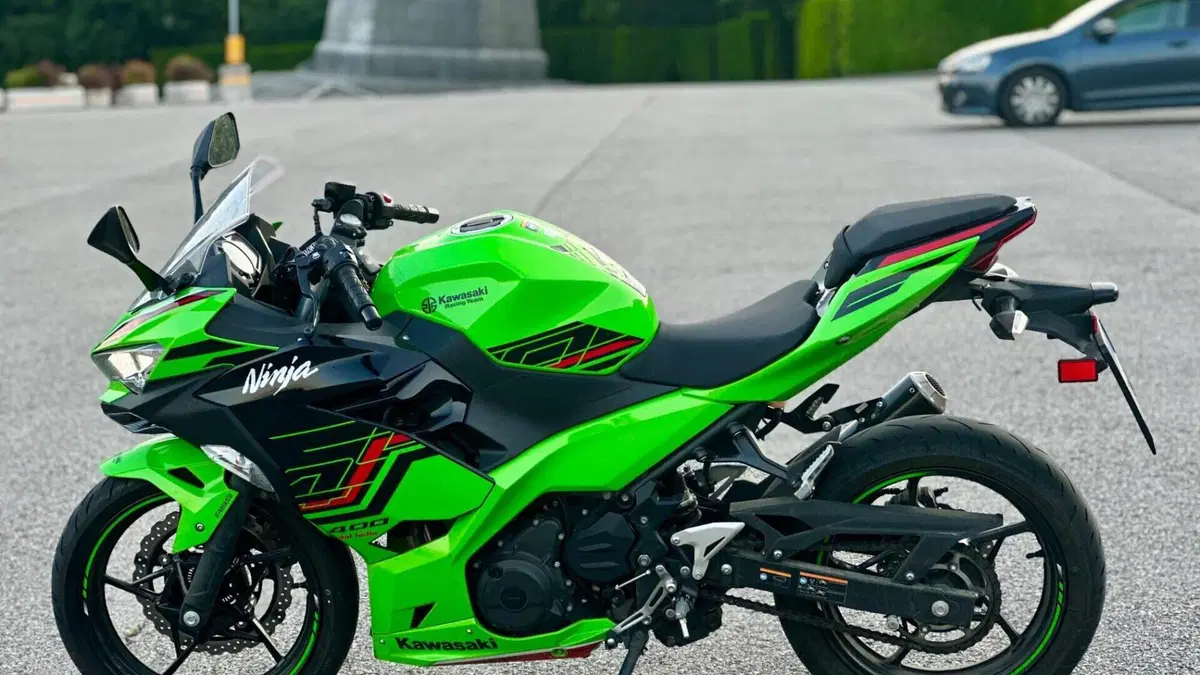 Kawasaki Ninja 400 (2023)  (3)