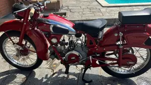 Moto Guzzi   (2)