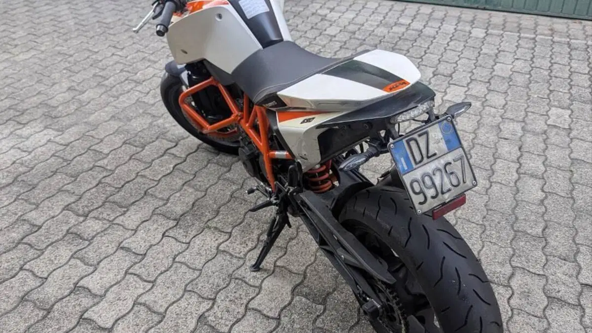 KTM 690 Duke (2012 - 16)  (2)