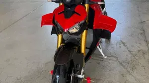 Ducati Streetfighter V4 S (2025 - 26)  (8)