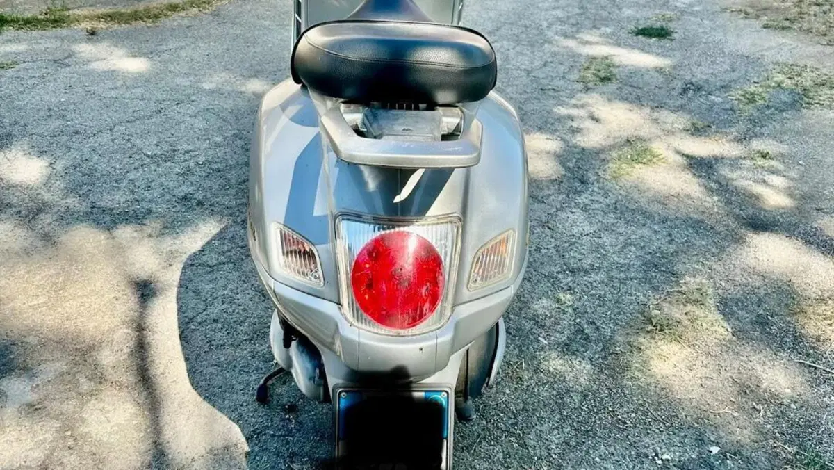 Vespa Granturismo 125 L  (4)