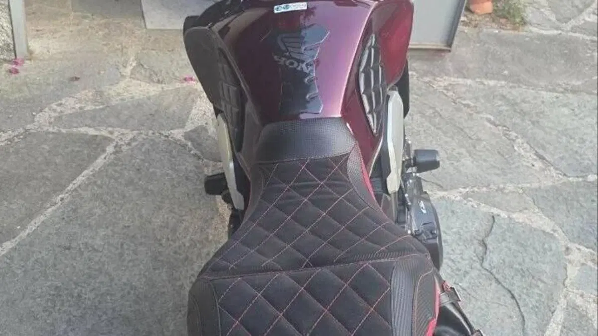 Honda CB 1000 R (2021 - 25)  (9)