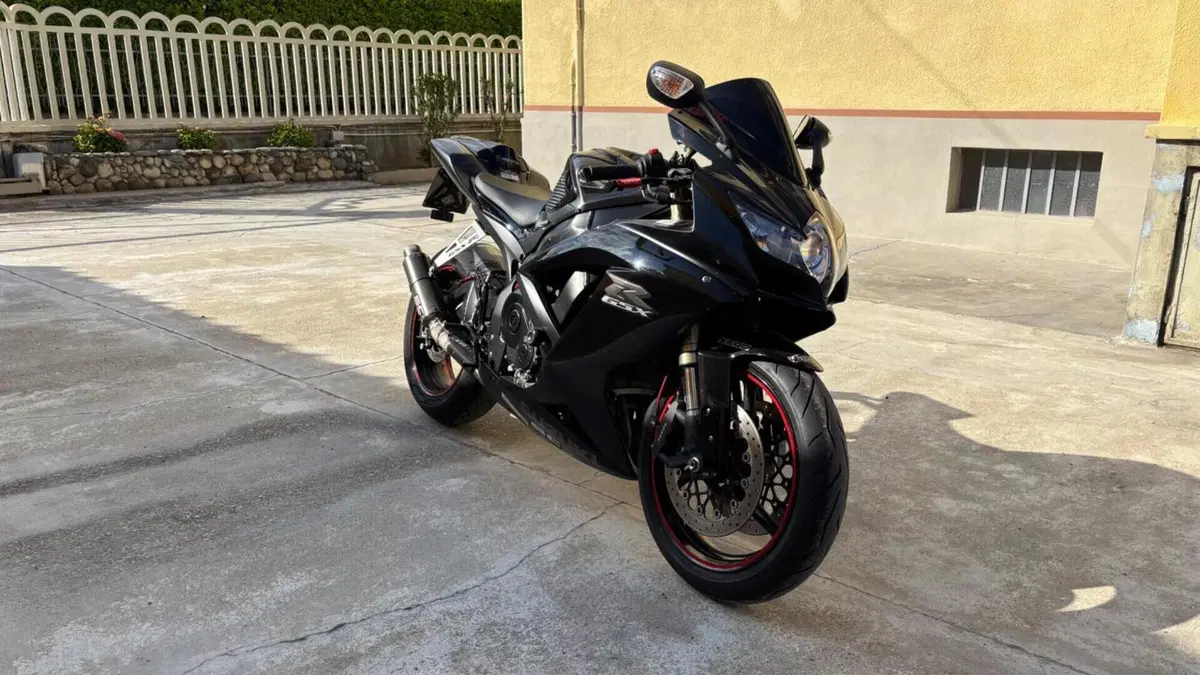 Suzuki GSX R 600 (2008 - 10)  (4)