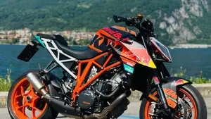 KTM 1290 Super Duke R (2019) 