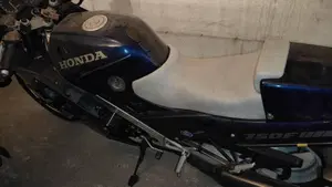 Honda VFR 750 F (1986 - 87)  (2)