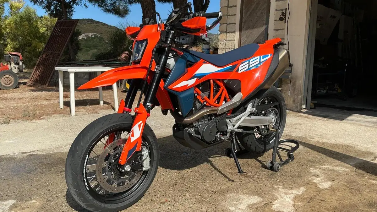 KTM 690 SMC R (2012 - 17) 