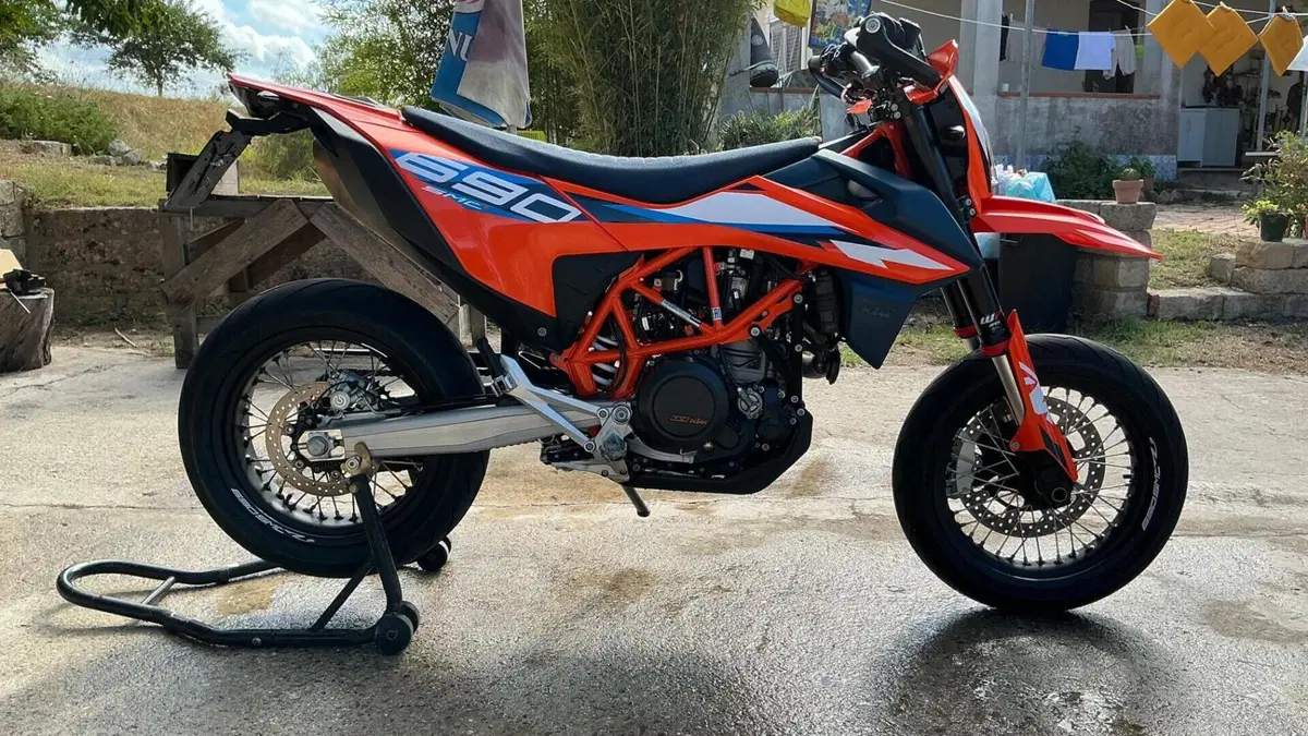KTM 690 SMC R (2012 - 17)  (4)