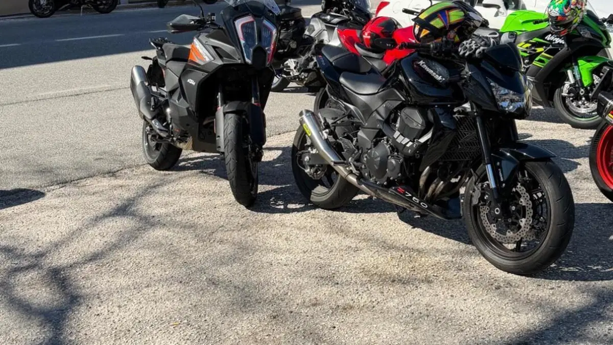 KTM 1290 Super Adventure S (2021 - 25)  (2)