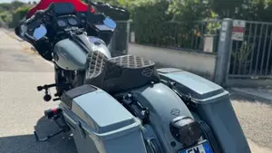 Harley-Davidson 1690 Road Glide (2007 - 12)  (5)