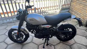 Royal Enfield Guerrilla 450 (2024 - 26)  (2)