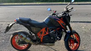 KTM 690 Duke R (2016 - 17) 