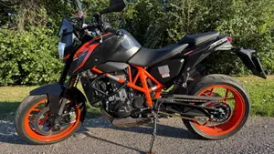 KTM 690 Duke R (2016 - 17)  (2)