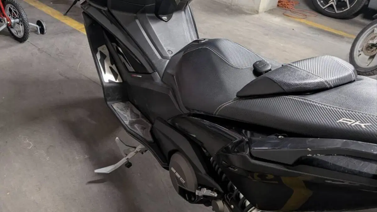 Kymco AK 550 (2017 - 19)  (3)
