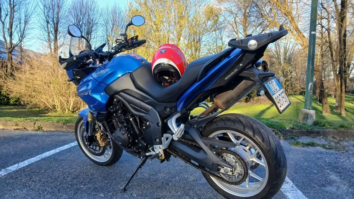 Triumph Tiger 1050 (2006 - 12)  (2)