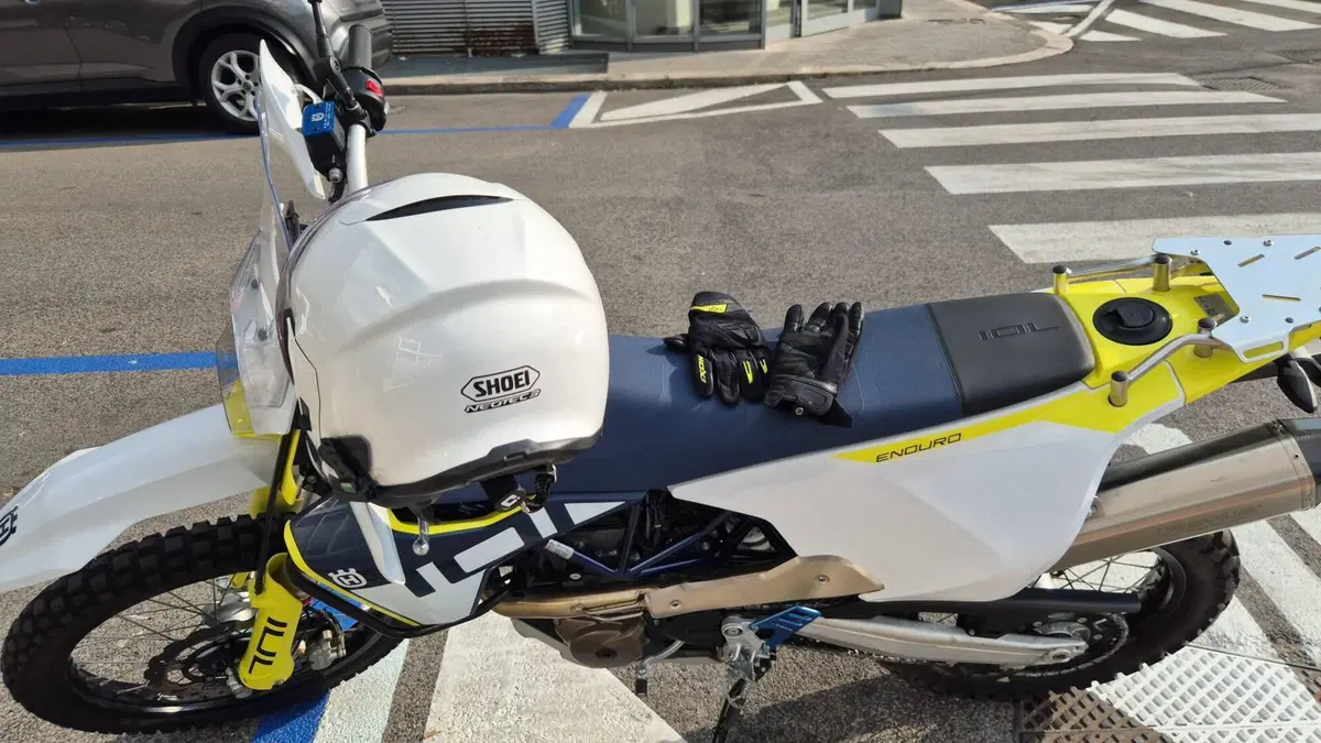 Husqvarna 701 Enduro (2023 - 25)  (3)