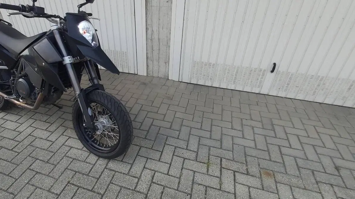 KTM 690 Supermoto (2007 - 12)  (6)
