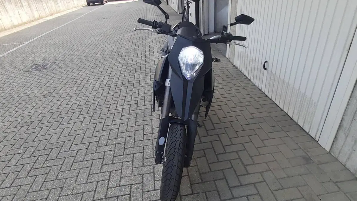 KTM 690 Supermoto (2007 - 12)  (7)