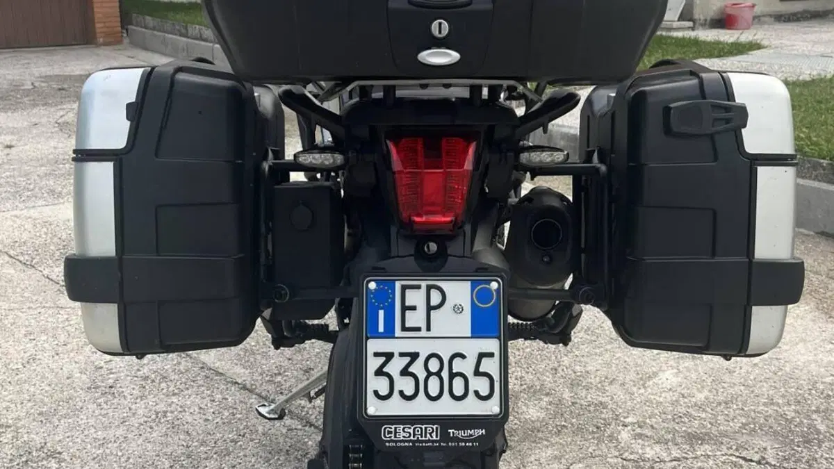 Triumph Tiger 800 XRt (2018 - 20)  (6)