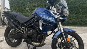 Triumph Tiger 800 XRt (2018 - 20)  (3)