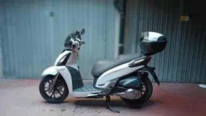 Kymco People 300i GT (2010 - 17)  (4)
