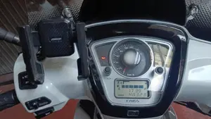 Kymco People 300i GT (2010 - 17)  (7)