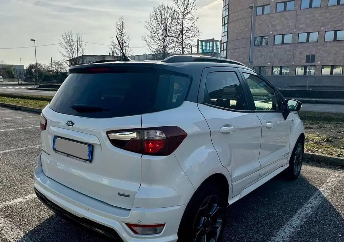 Ford EcoSport 1.0 EcoBoost 125 CV Start&Stop ST-Line Black Edition (2)