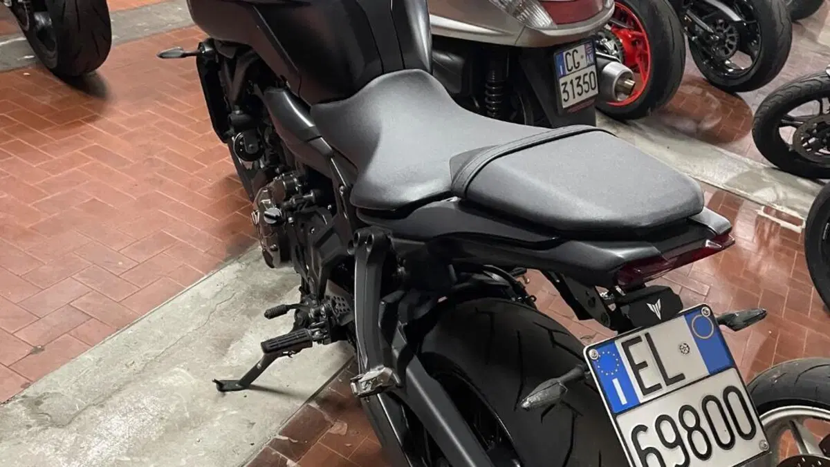 Yamaha MT-07 (2018 - 20)  (2)