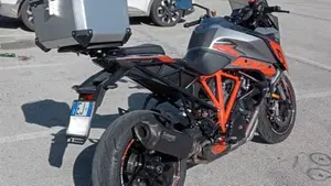 KTM 1290 Super Duke GT ABS (2016 - 18)  (3)