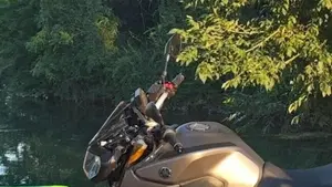 Yamaha MT-09 ABS (2016)  (2)