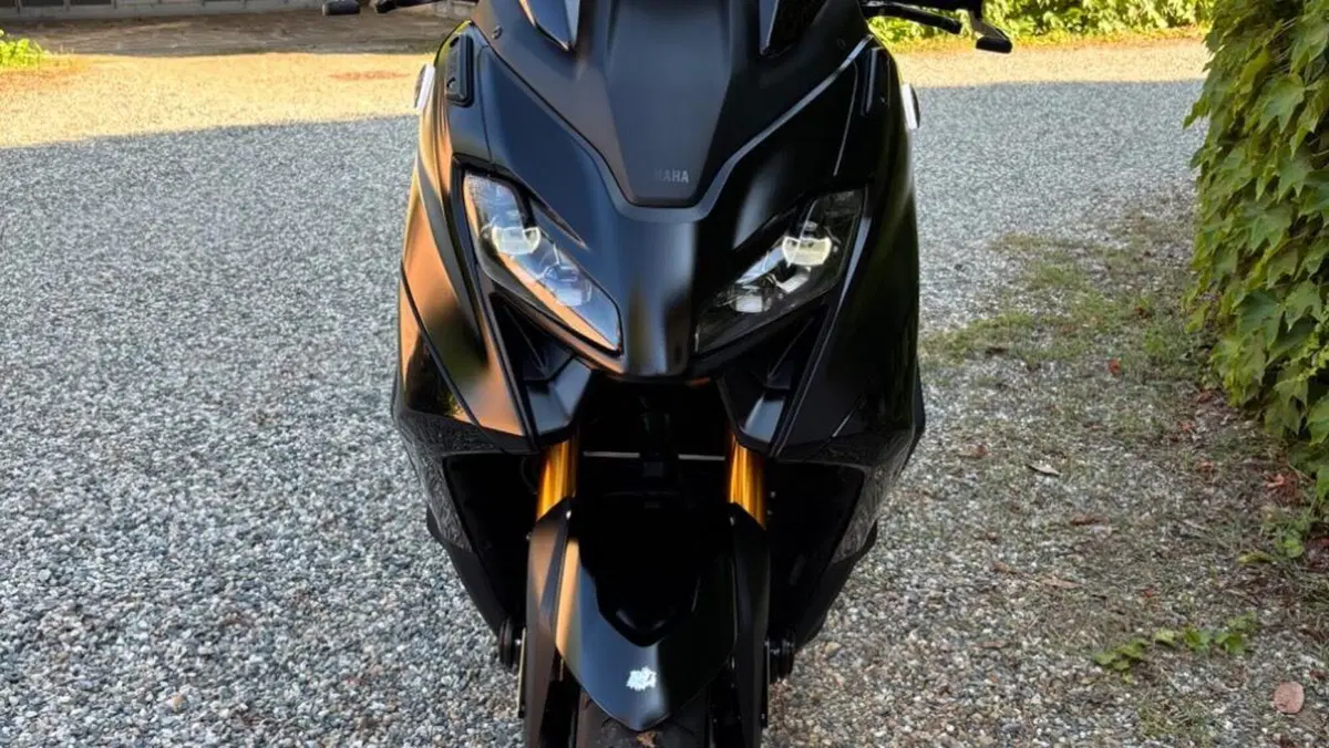 Yamaha T-Max 560 Tech Max (2022 - 24)  (17)