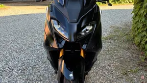 Yamaha T-Max 560 Tech Max (2022 - 24)  (17)