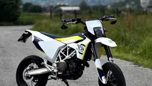 Husqvarna 701 Supermoto (2017 - 19)  (2)