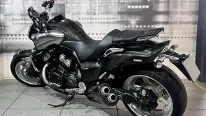 Yamaha VMAX (2008 - 17)  (2)