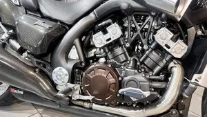 Yamaha VMAX (2008 - 17)  (3)