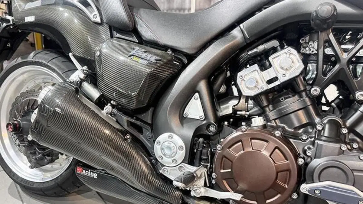 Yamaha VMAX (2008 - 17)  (4)