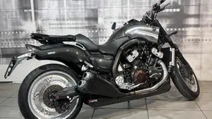 Yamaha VMAX (2008 - 17)  (7)