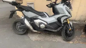 Honda X-ADV 750 DCT Adventure (2021 - 24)  (2)
