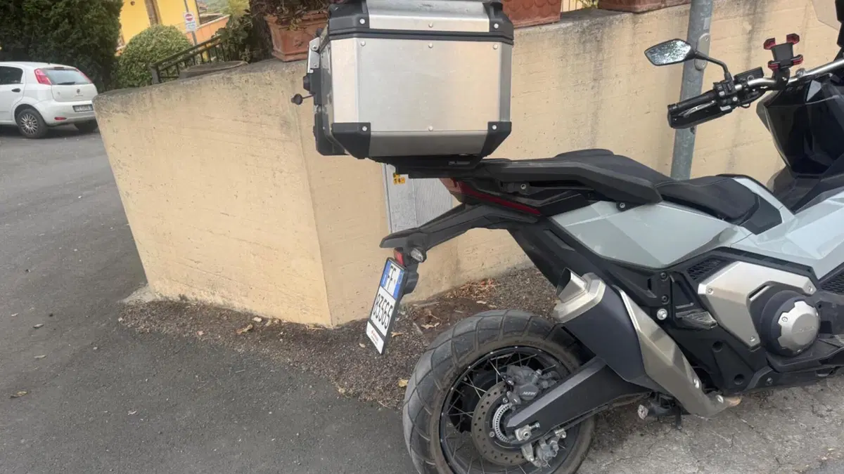 Honda X-ADV 750 DCT Adventure (2021 - 24)  (3)