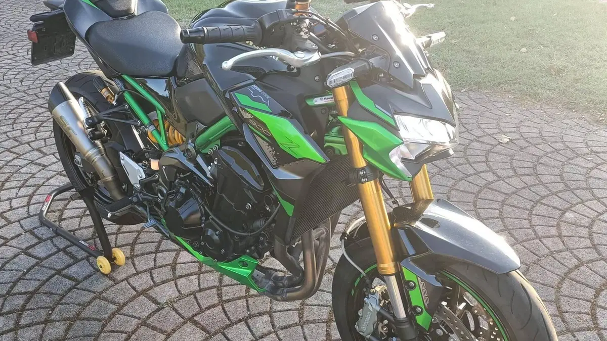 Kawasaki Z 900 SE (2022 - 24) 