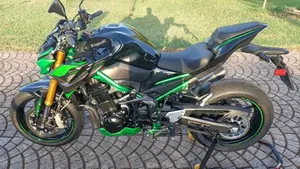 Kawasaki Z 900 SE (2022 - 24)  (2)