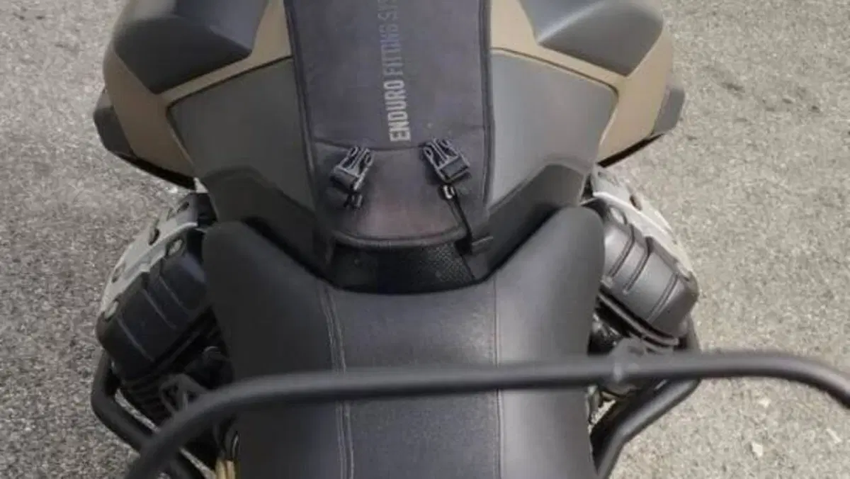 Moto Guzzi Stelvio 1200 NTX (2009 - 10)  (4)