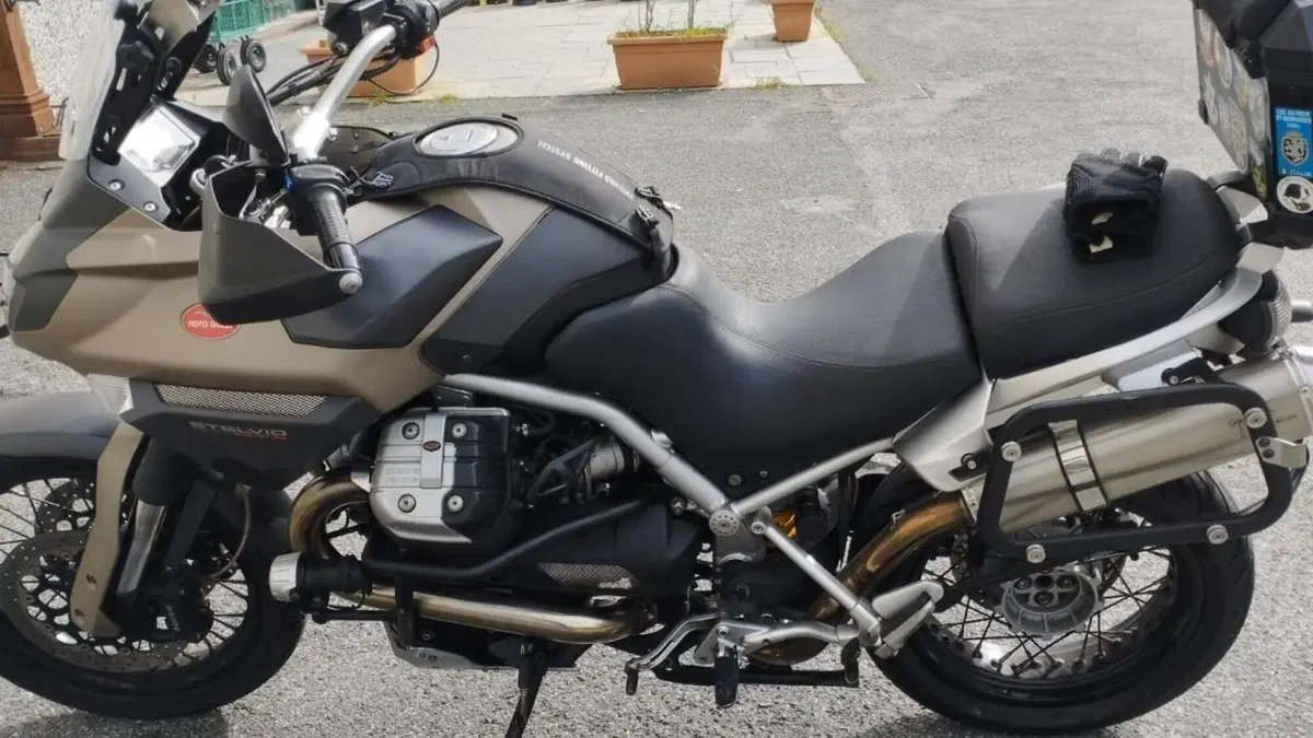 Moto Guzzi Stelvio 1200 NTX (2009 - 10)  (6)